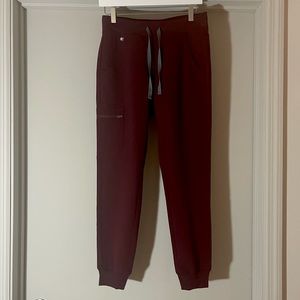 Figs Zamora Jogger Scrub Pants - Burgundy, XS